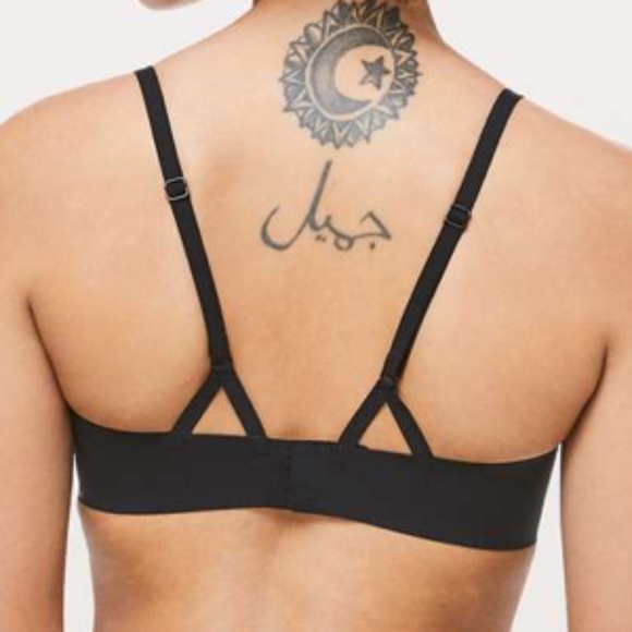 Lululemon Take Shape Padded Bra Size 32B Black - Picture 3 of 7